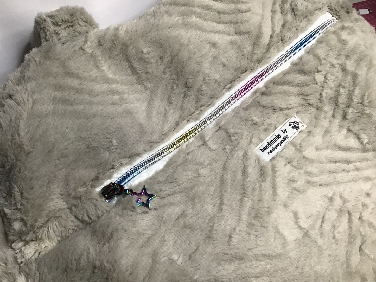 Handtasche aus Plüsch